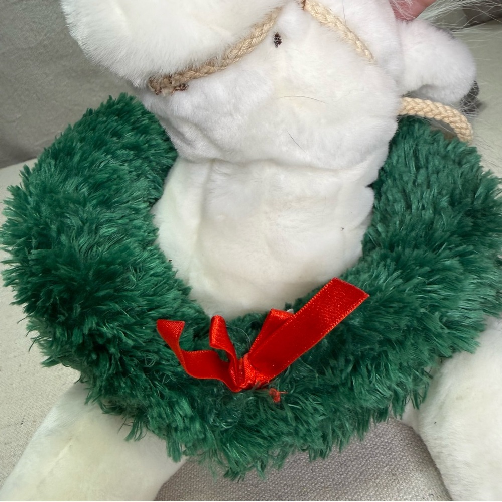 Wells Fargo Plush Horse with Wreath - 2003 - Toys R Us - Vintage - Picture 15 of 15